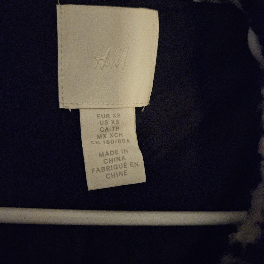 Women's jacket - Picture 2 of 2